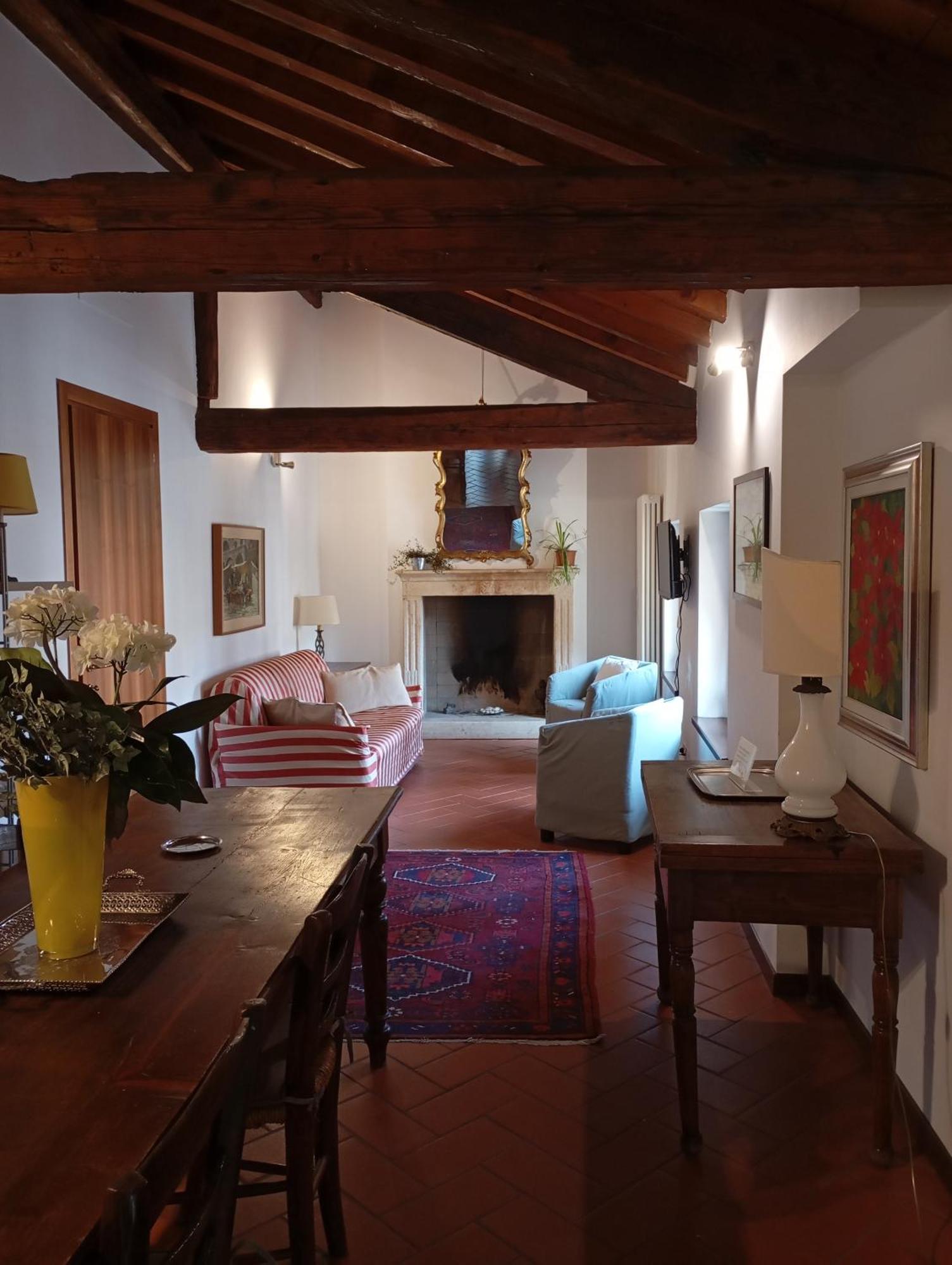 La Finestra Sul Civico Cinque Apartment Verona Luaran gambar