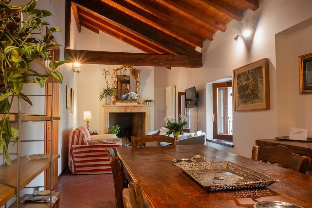 La Finestra Sul Civico Cinque Apartment Verona Luaran gambar