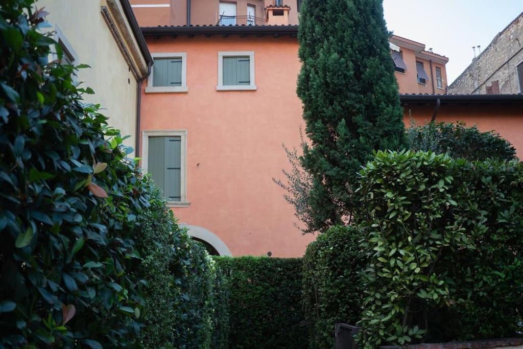 La Finestra Sul Civico Cinque Apartment Verona Luaran gambar