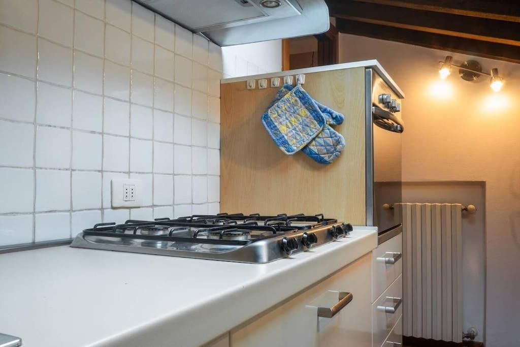 La Finestra Sul Civico Cinque Apartment Verona Luaran gambar